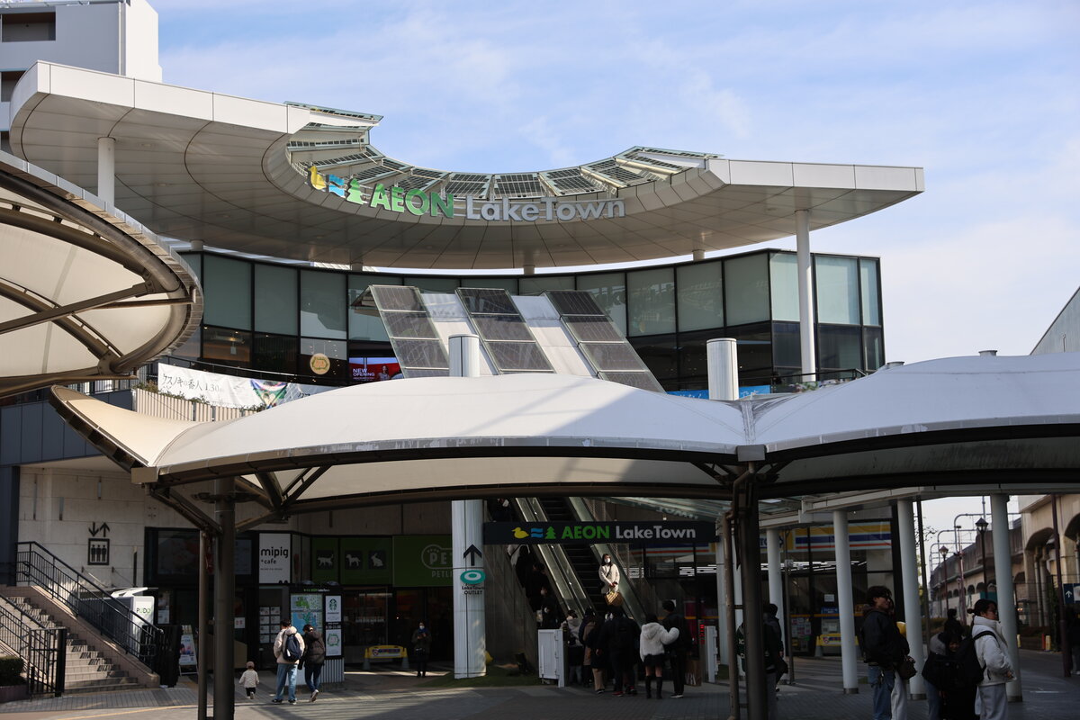 タイ料理TINUN：カオマンガイとトムヤムヌードル