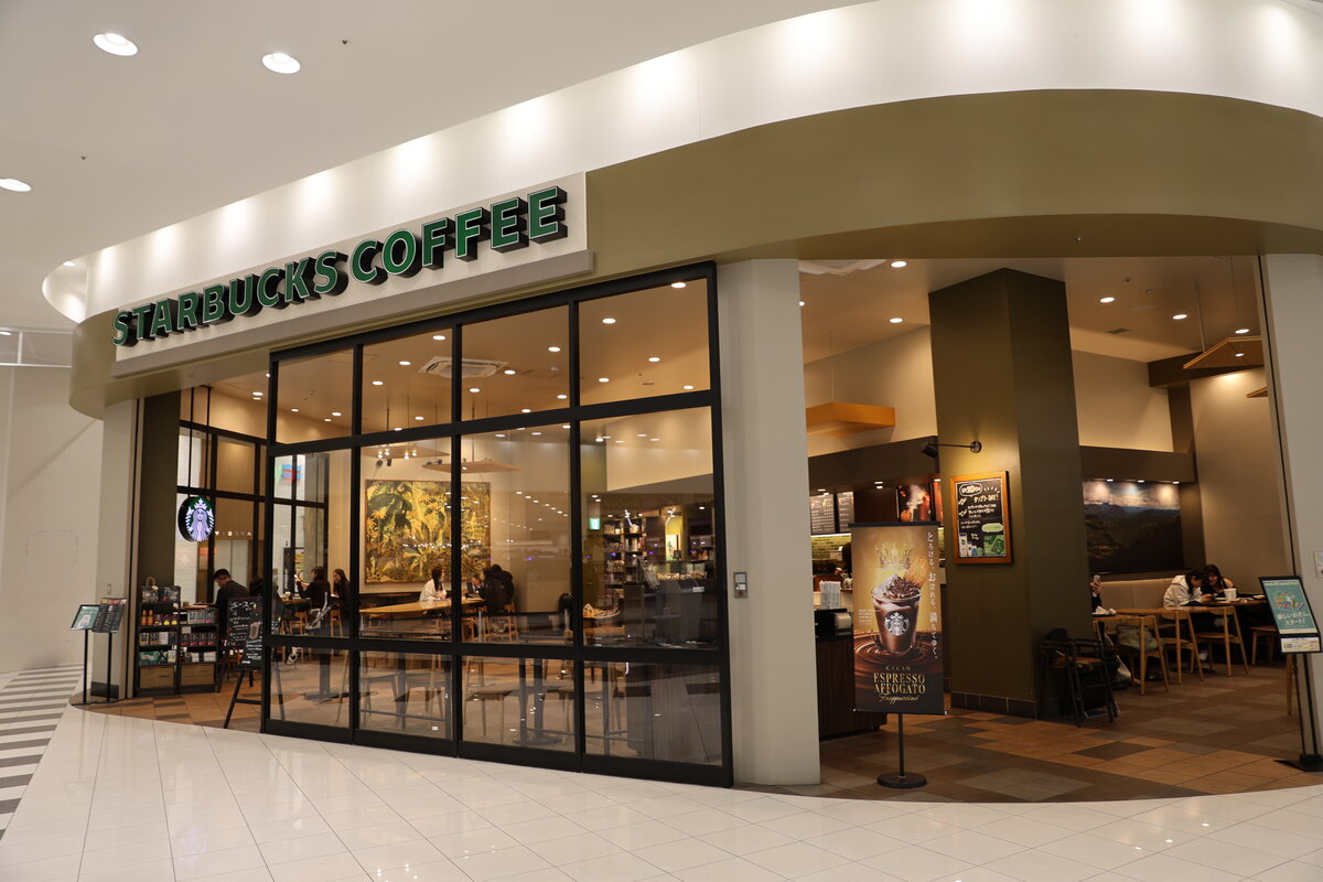 スターバックス コーヒー 越谷イオンレイクタウン mori ガーデンウォーク店：スタバ5店目