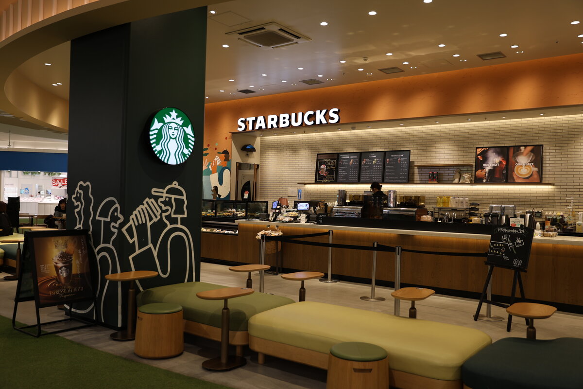 越谷イオンレイクタウン mori　：まい泉のサンドイッチ（ハムかつ、ヒレかつ）美味しいですよ...