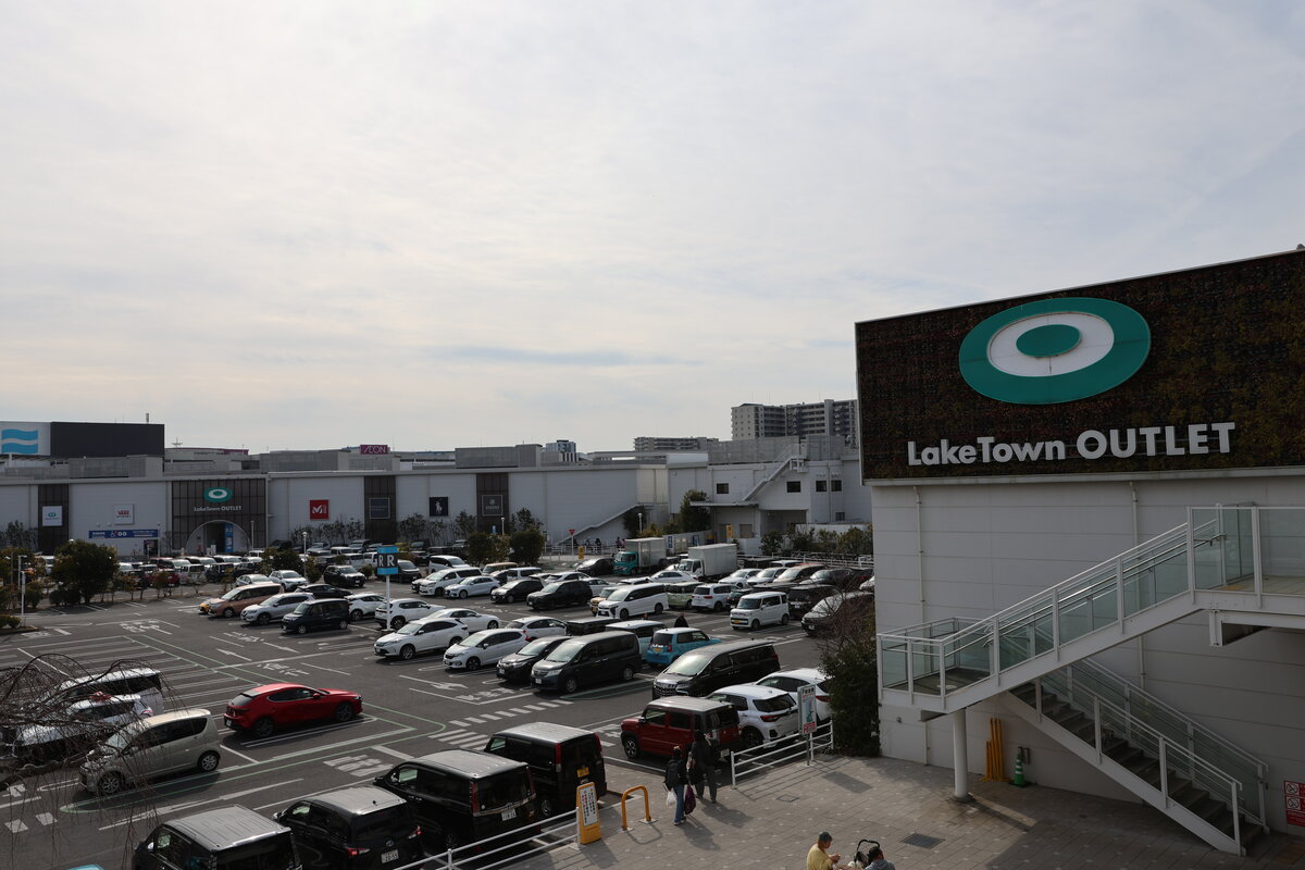 越谷イオンレイクタウン：駐車場。ミッション終了帰ります。