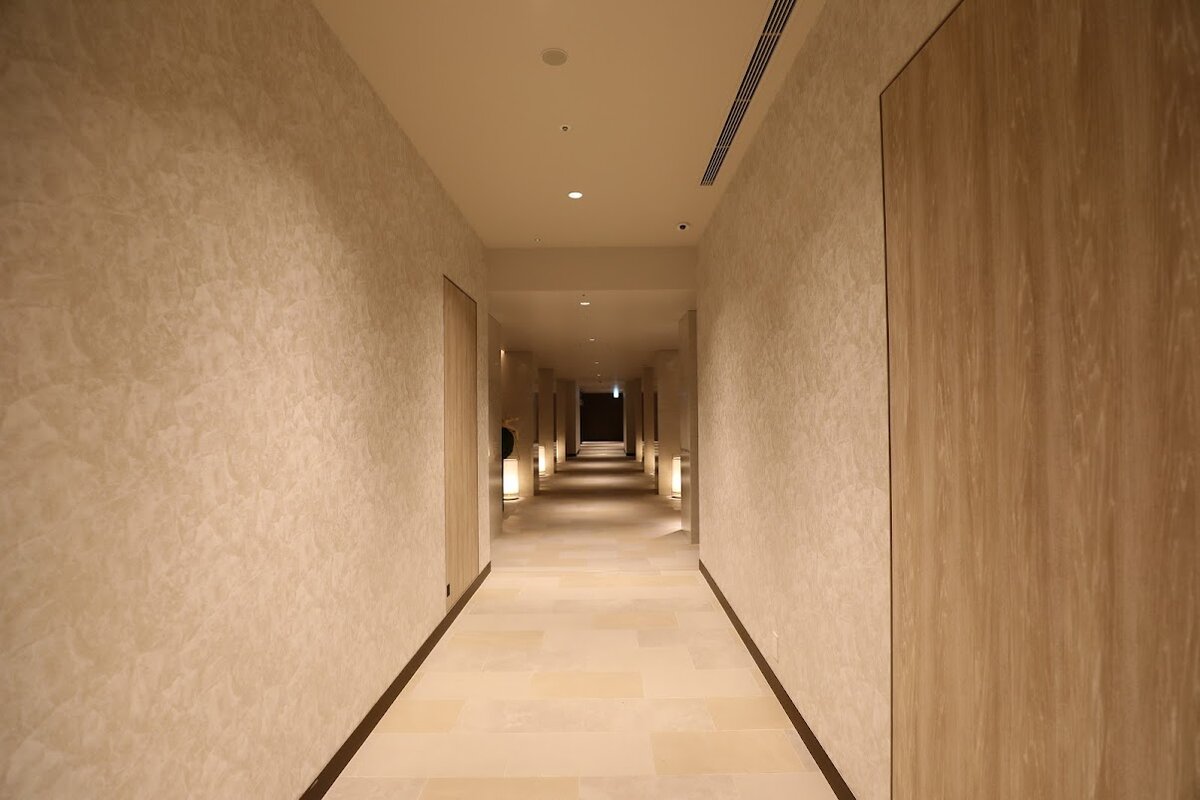 富士スピードウェイホテル, アンバウンド コレクション by Hyatt：引き出しの中の食器