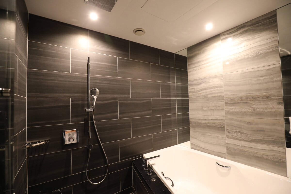 ホテルの部屋THE HOTEL SANRAKU KANAZAWA：ホテルの部屋