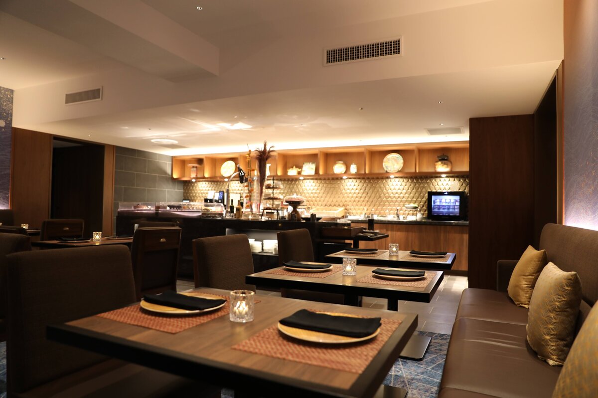 THE HOTEL SANRAKU KANAZAWA：ホテルの客室