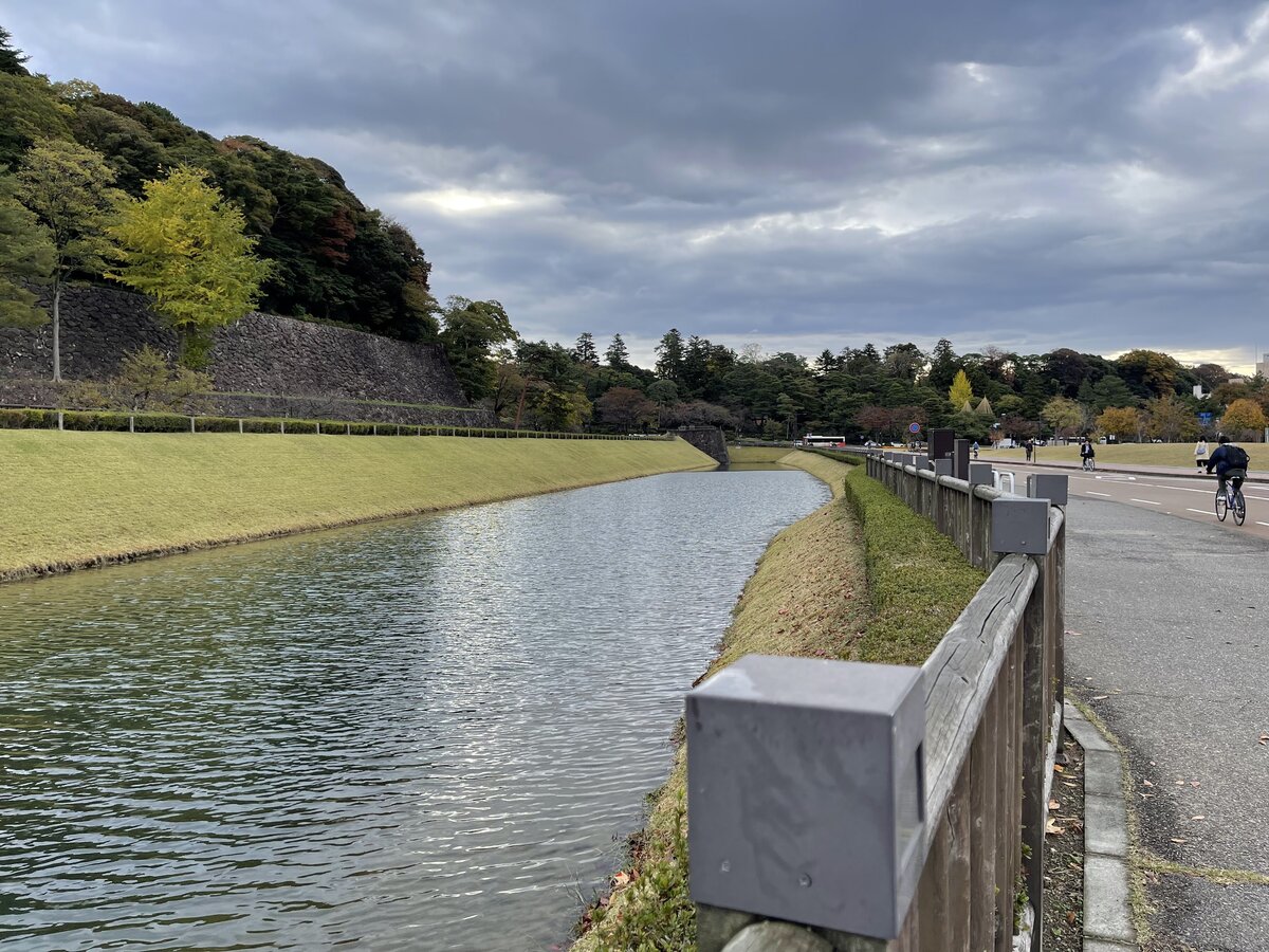 特別名勝 兼六園：兼六園の看板と風景