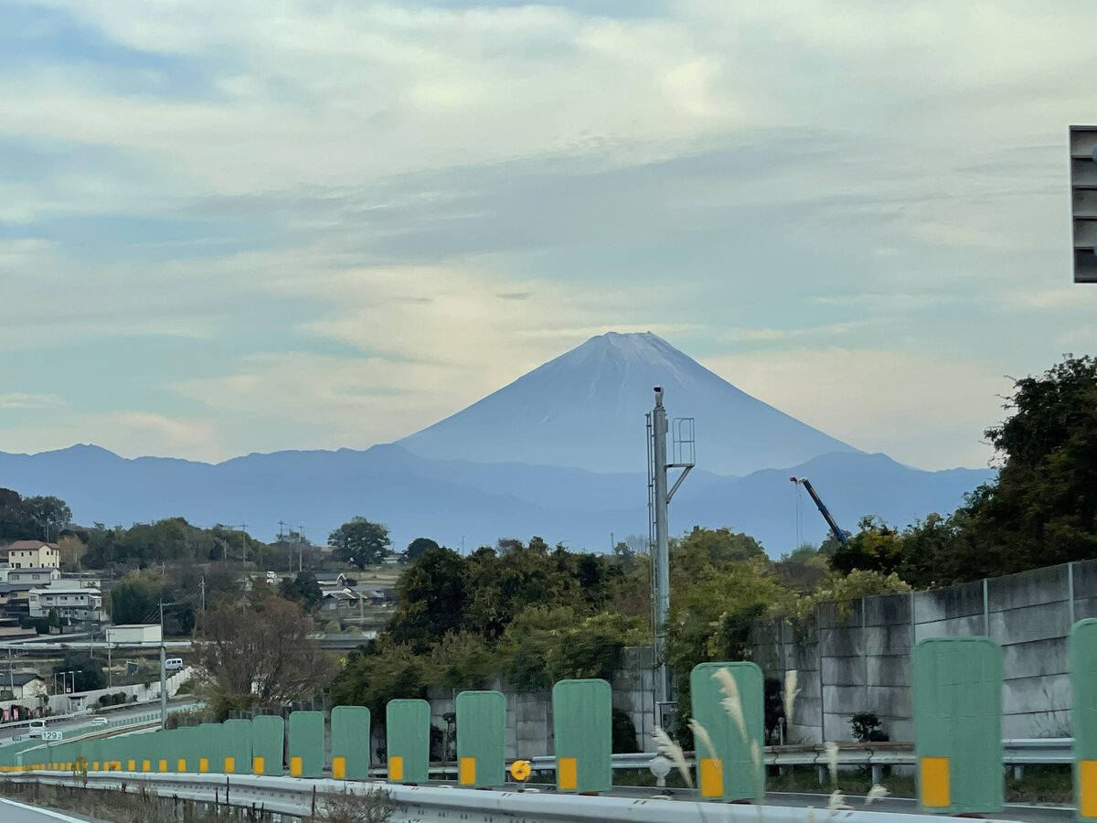 チームラボ金沢城：ライトアップされた城