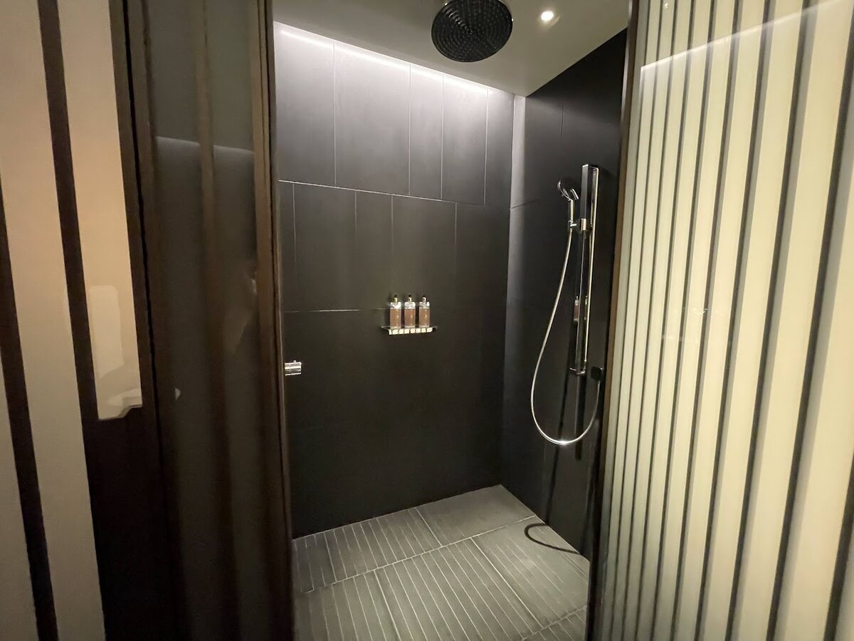 東京駅:夜の東京駅舎