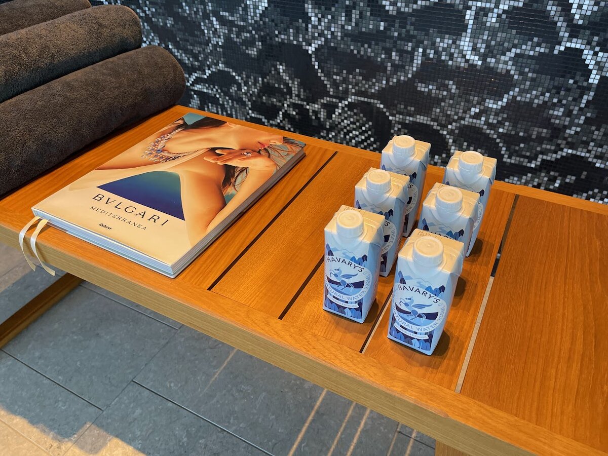 BVLGARI BAR:ロビーのクリスマスツリー