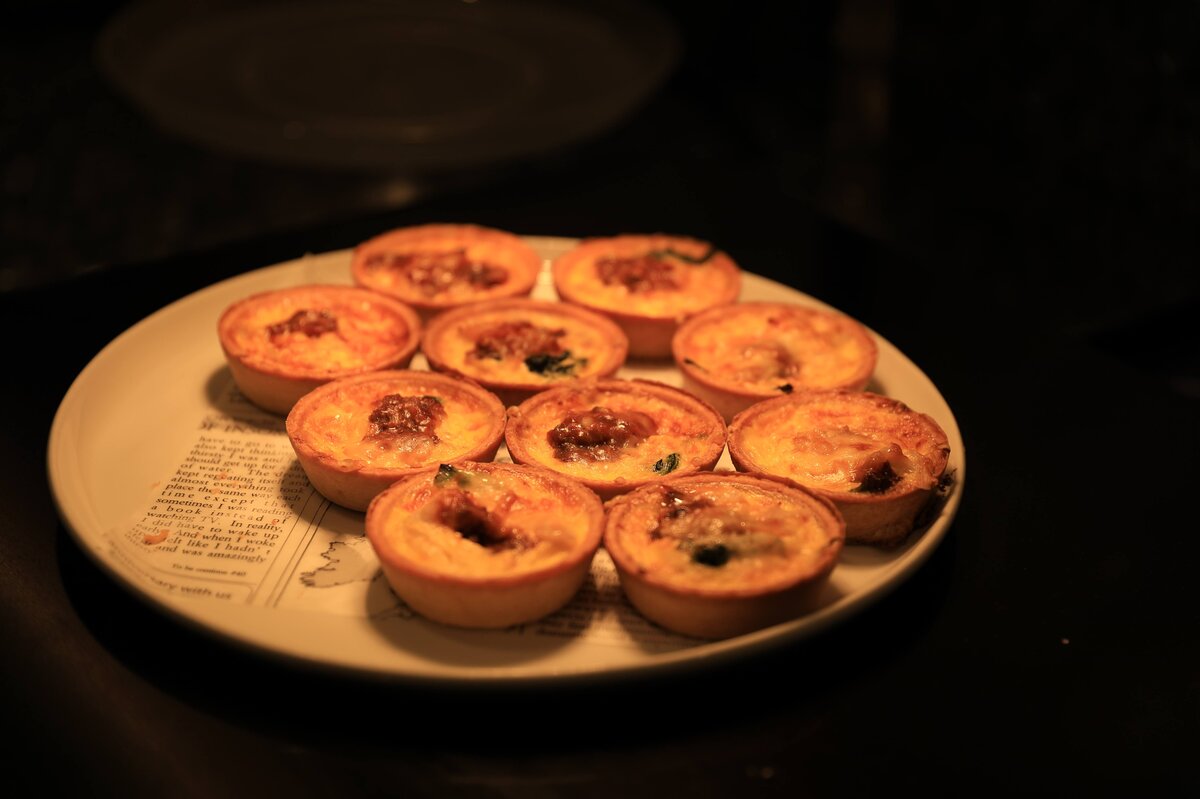 ハイアットリージェンシー横浜：ワインボトルとワイングラス