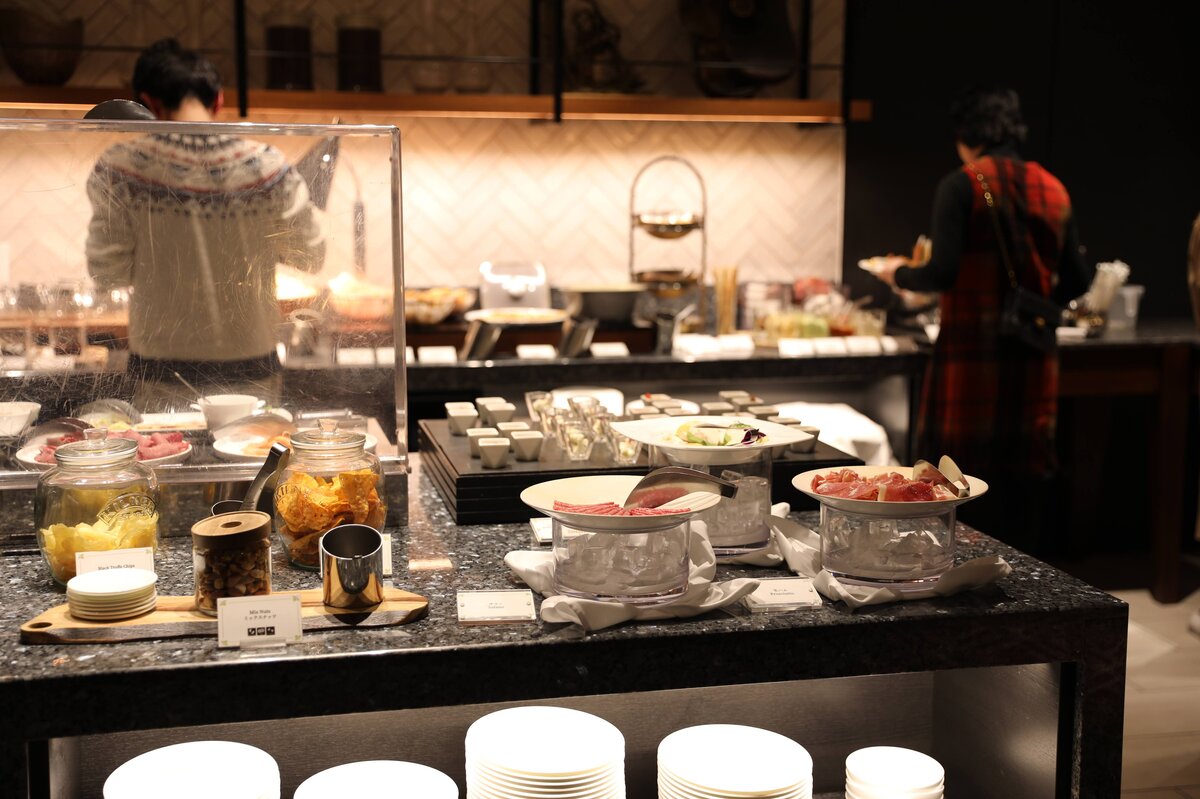 ラウンジ　ハイアットリージェンシー横浜：お菓子ビュッフェ