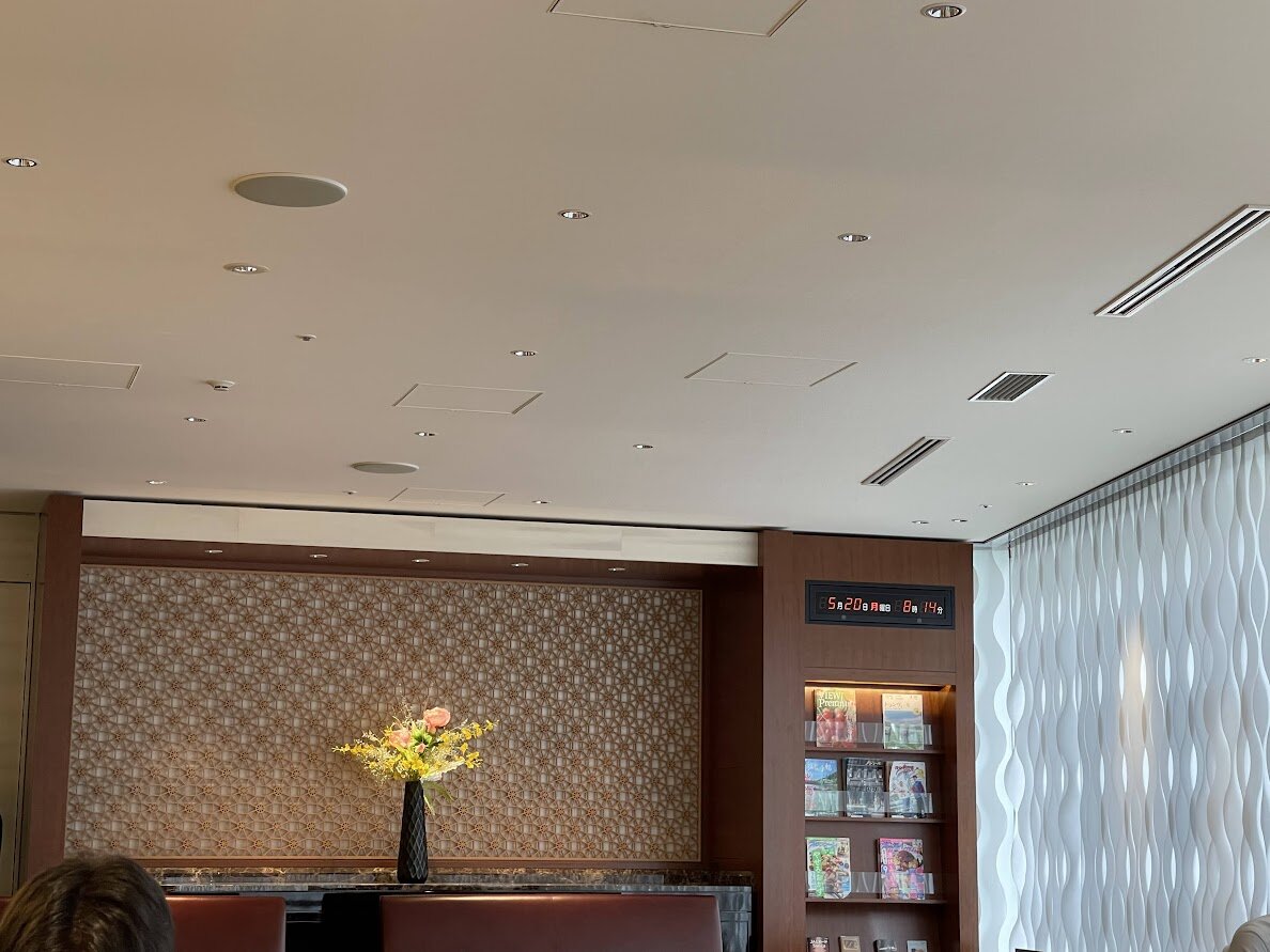 GranClass：列車内GranClassで提供された食事。タルト、煮物、抹茶ケーキ...