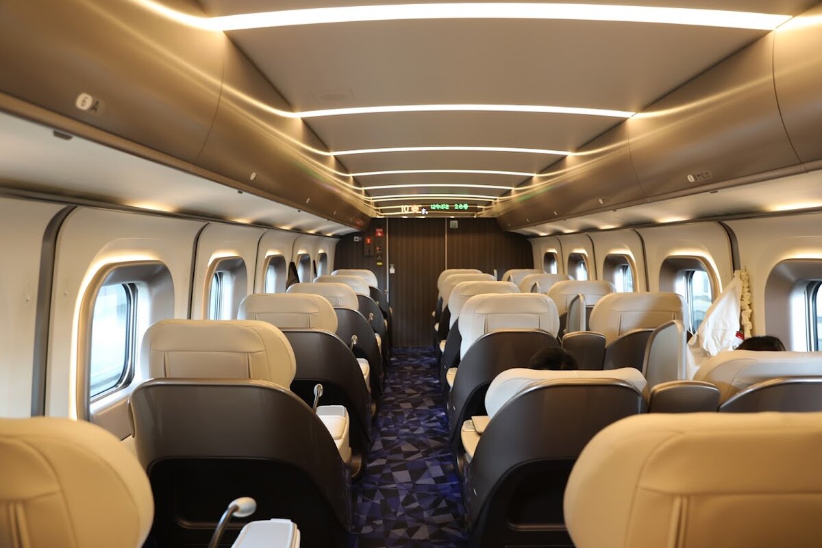 海鮮料理と釜めし あらき：毛ガニとレモン