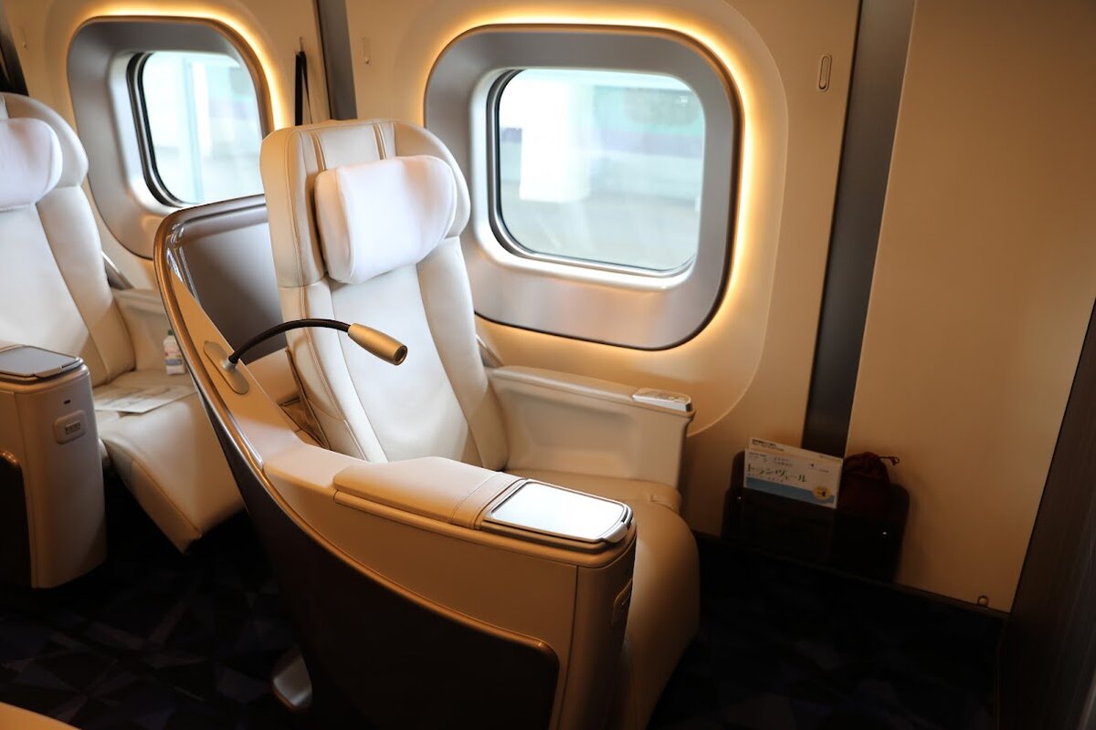 海鮮料理と釜めし あらき：海鮮料理店の外観