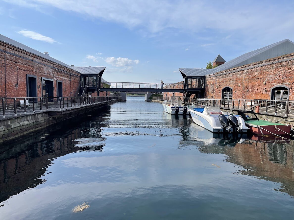 アルミホイルに包まれたじゃがいも