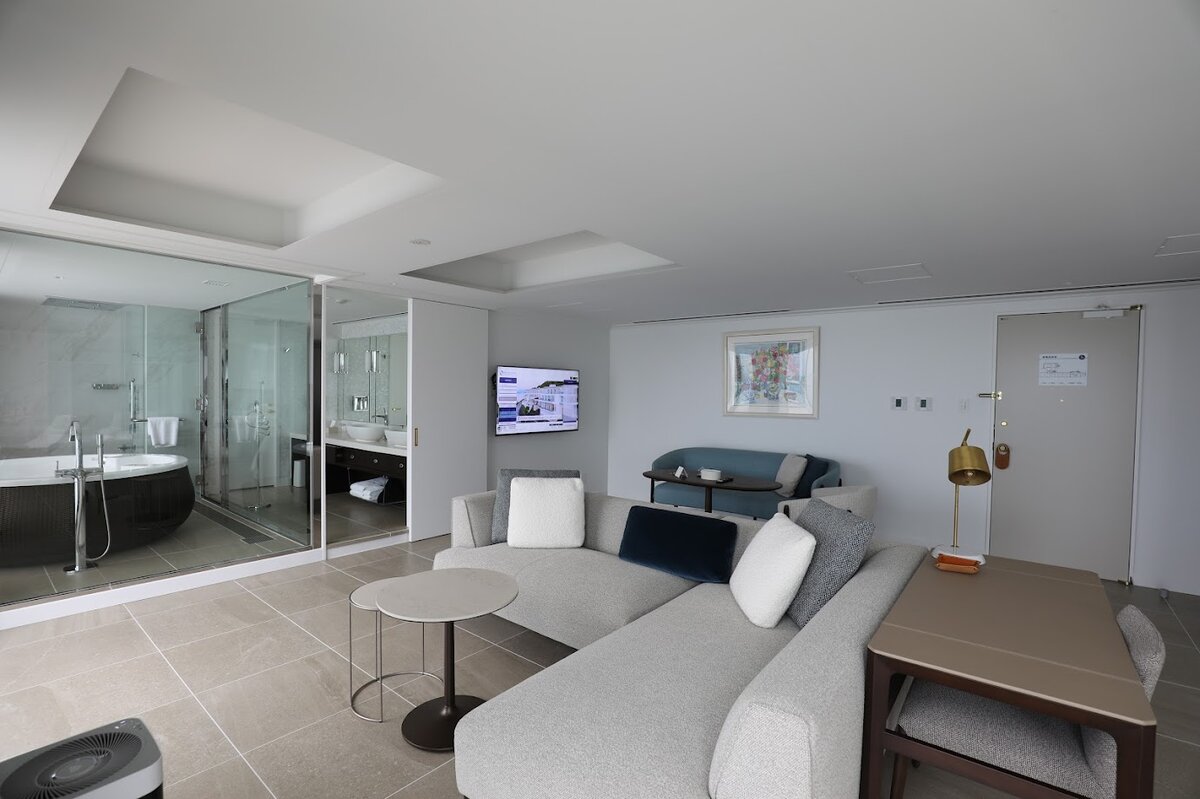 ホテルのバスルーム