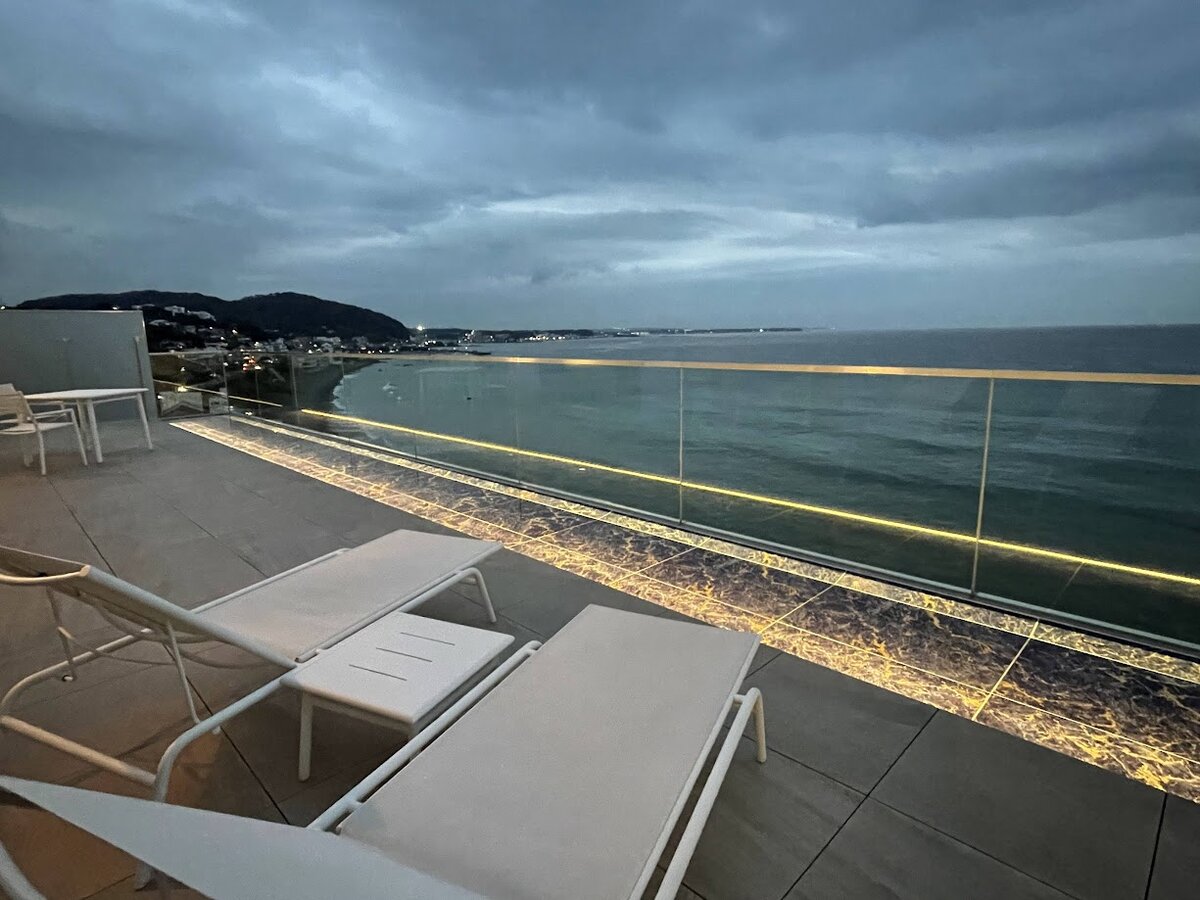 葉山ホテル音羽ノ森:オーシャンビューのテラス