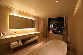 東京エディション虎ノ門：東京タワーと夜景