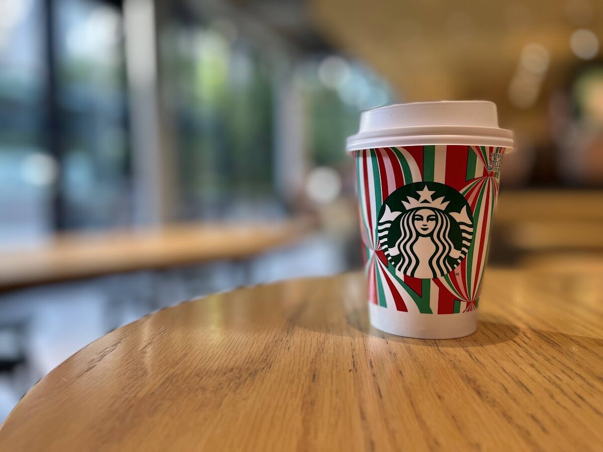 スターバックス コーヒー 東京ワールドゲート神谷町店:スターバックスの店舗外観