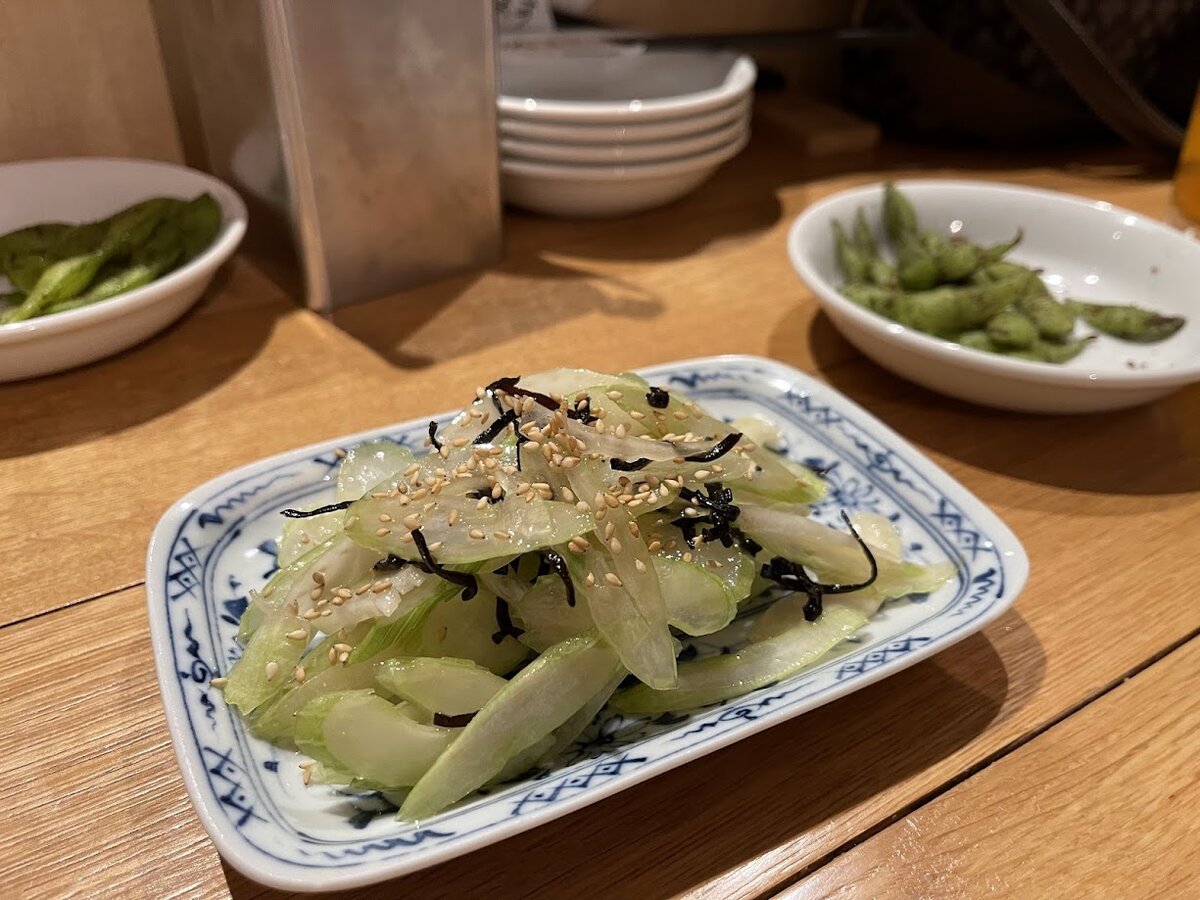 酒食堂 虎ノ門蒸留所:ナポリタン、皿、グラス