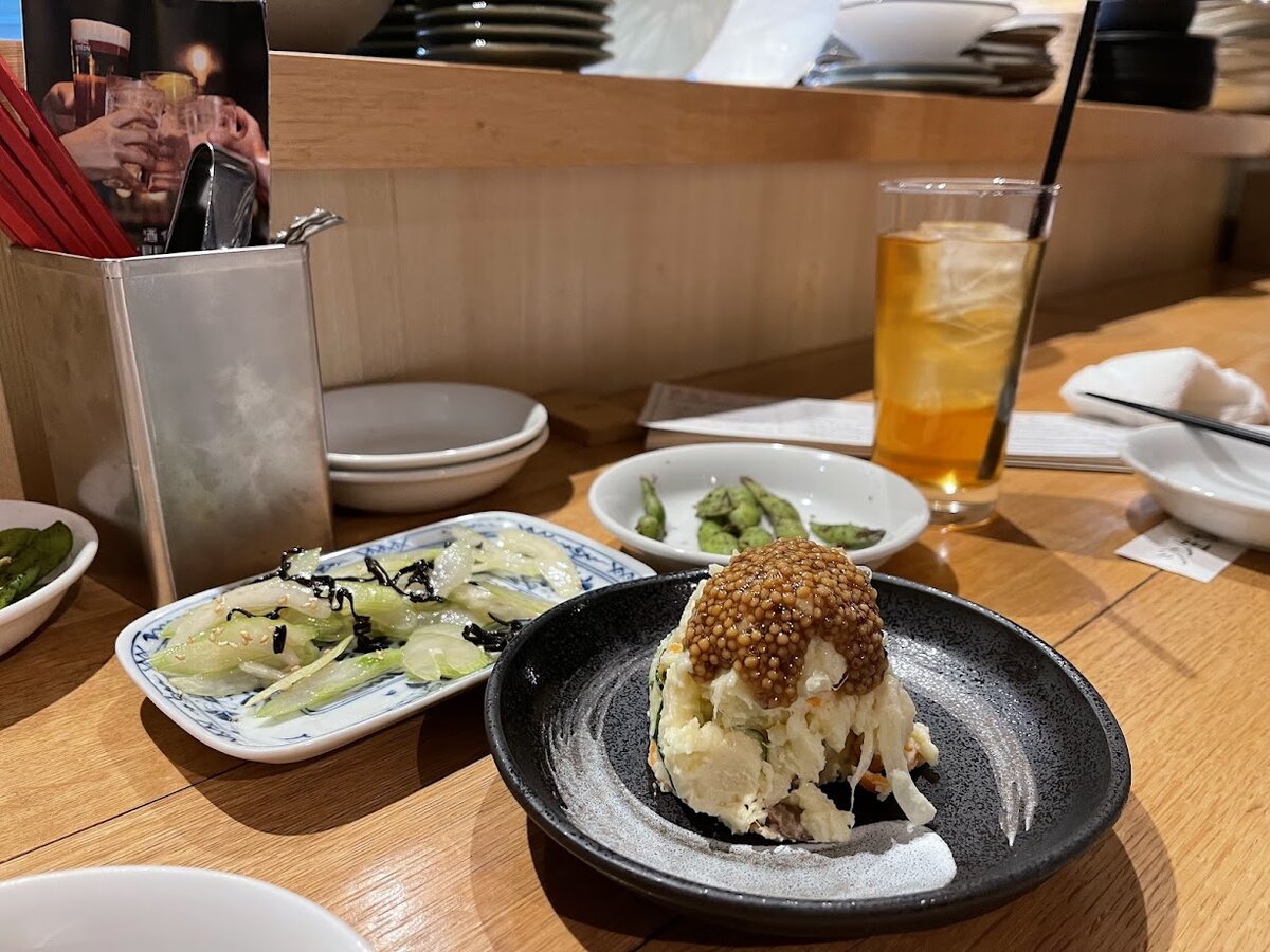 東京エディション虎ノ門:ホテルの部屋と東京タワーの夜景