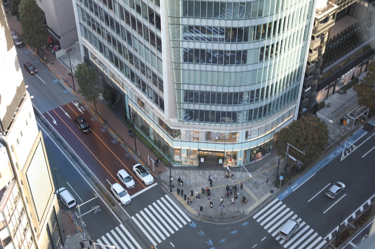 SHIKAKU／THE AOYAMA GRAND HOTEL：サーモンとイクラの丼