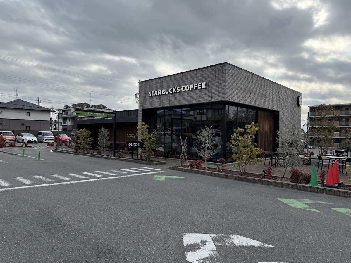 STARBUCKS COFFEE:スターバックスコーヒーの外観