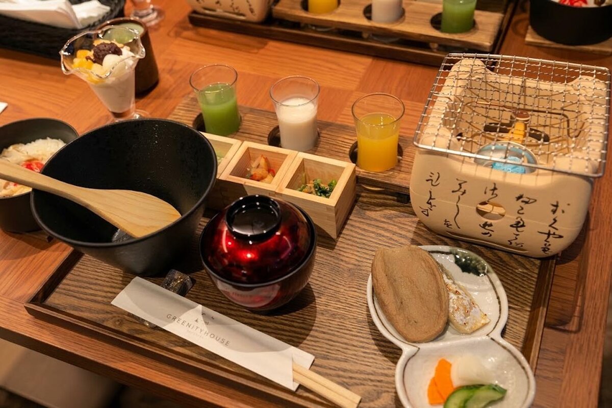 GREENITY IWATA Rikka（リッカ）：レストランの内観