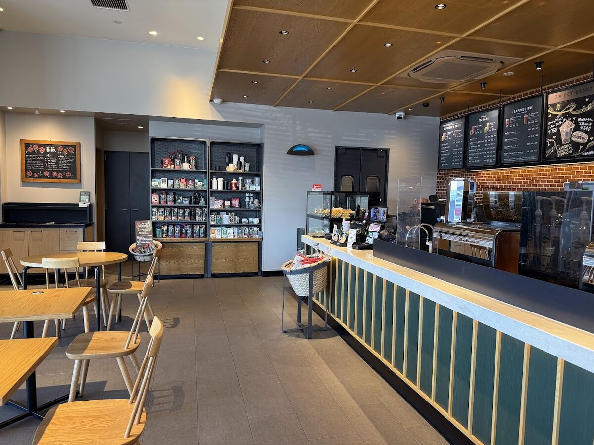 GREENITY IWATA Rikka（リッカ）：和食の膳、飲み物、焼き物