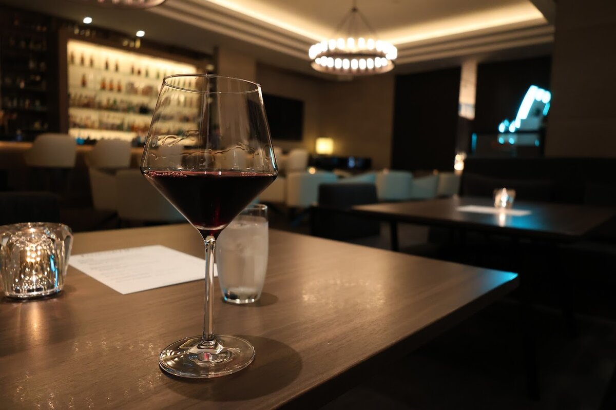 風来坊 伏見駅店：手羽先唐揚げとキャベツ