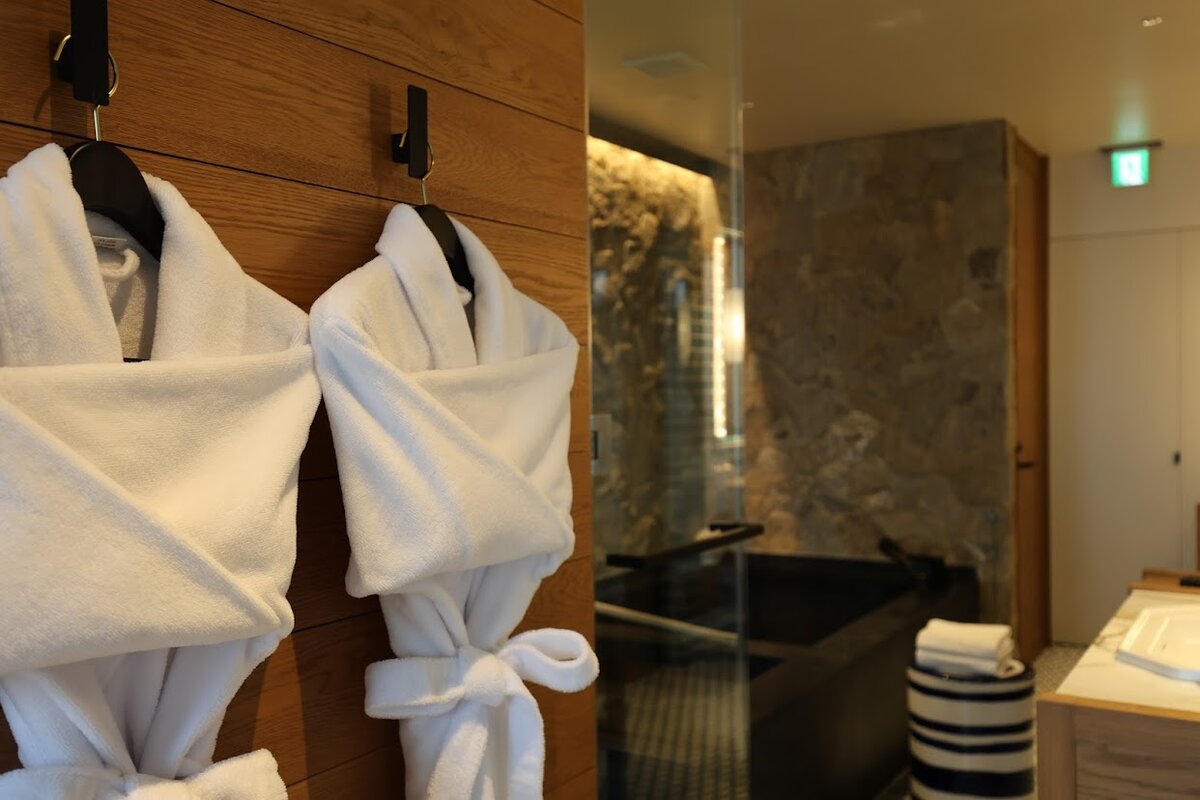 UMITO KAMAKURA KOSHIGOE：Panasonicの洗濯機が収納されている室内の様子