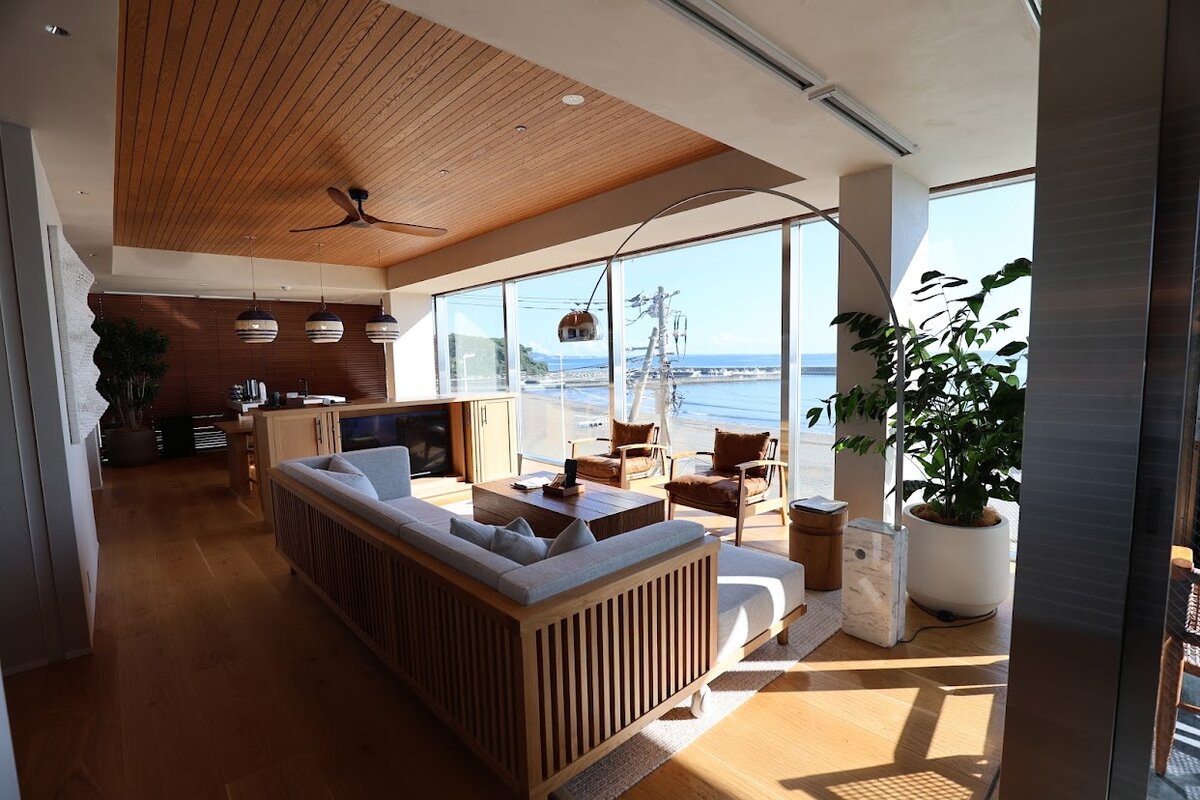 UMITO KAMAKURA KOSHIGOE：コース料理の一品