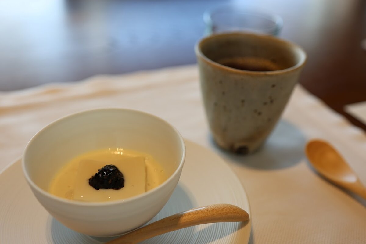 江ノ島駅 ENOSHIMA STA.：江ノ島駅ホーム