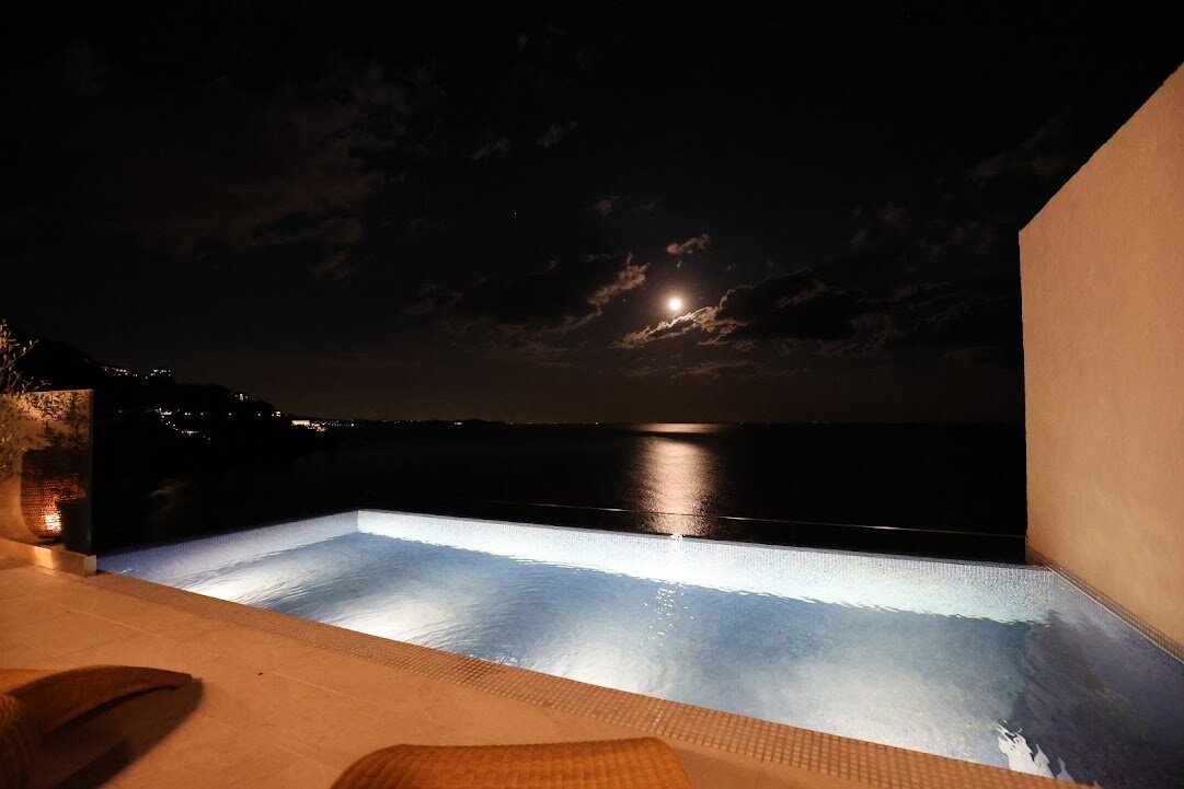 UMITO 熱海 別邸：海からのぼる朝日テラスで撮影