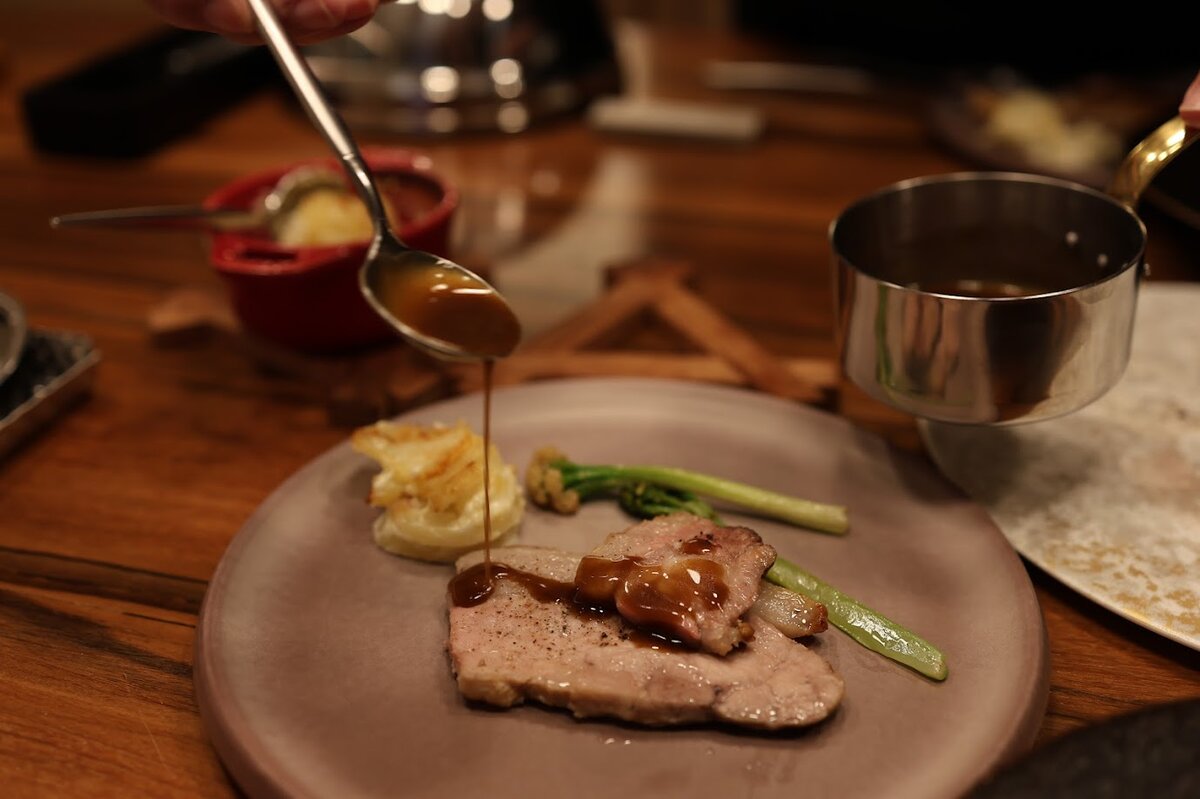 UMITO 熱海 別邸：海からのぼる朝日、テラスで撮影