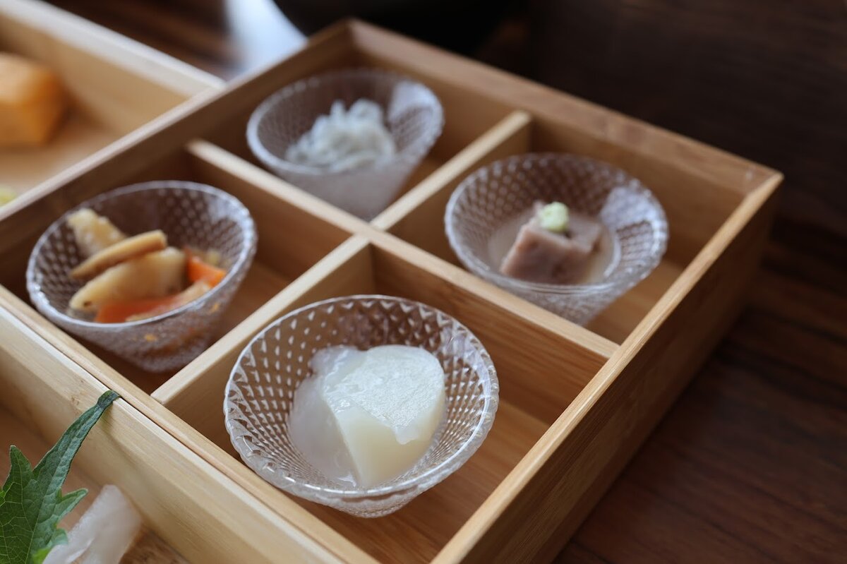 UMITO 熱海 別邸：インフィニティプールと海、プライベートなプール