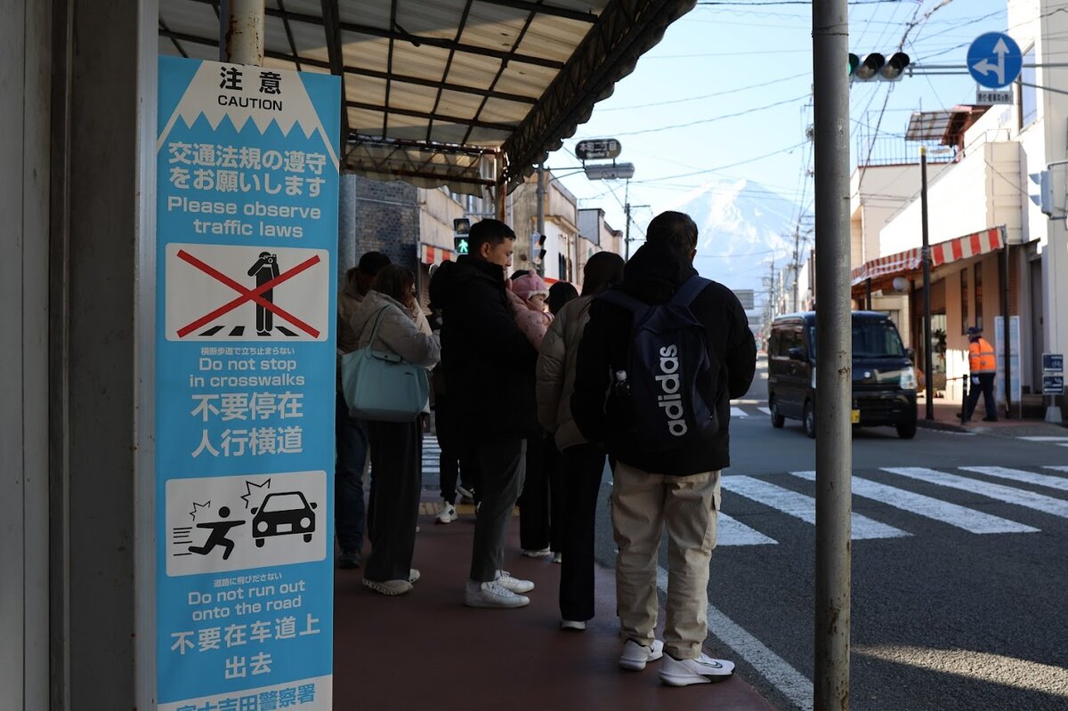 富士レトロ商店街：ホットスポットではあさだ通り商店街。実際は富士レトロ商店街。