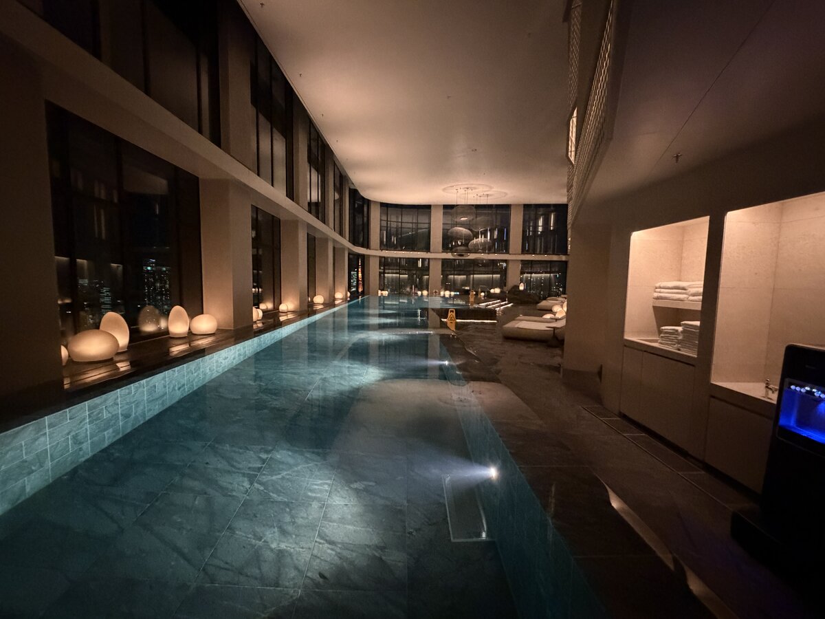 jw マリオット・ホテル東京：室内のプール