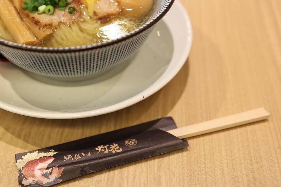 六厘舎：人物中心（除外）