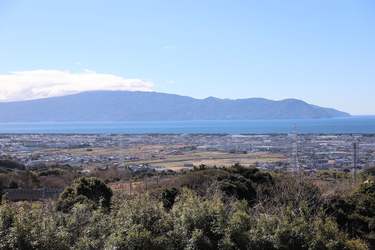 NEOPASA駿河湾沼津：山、海、街並みの風景