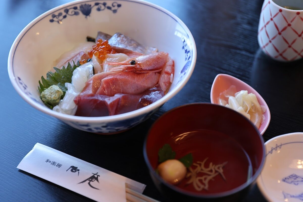 スターバックスコーヒー 富士高島店：スターバックスの外観