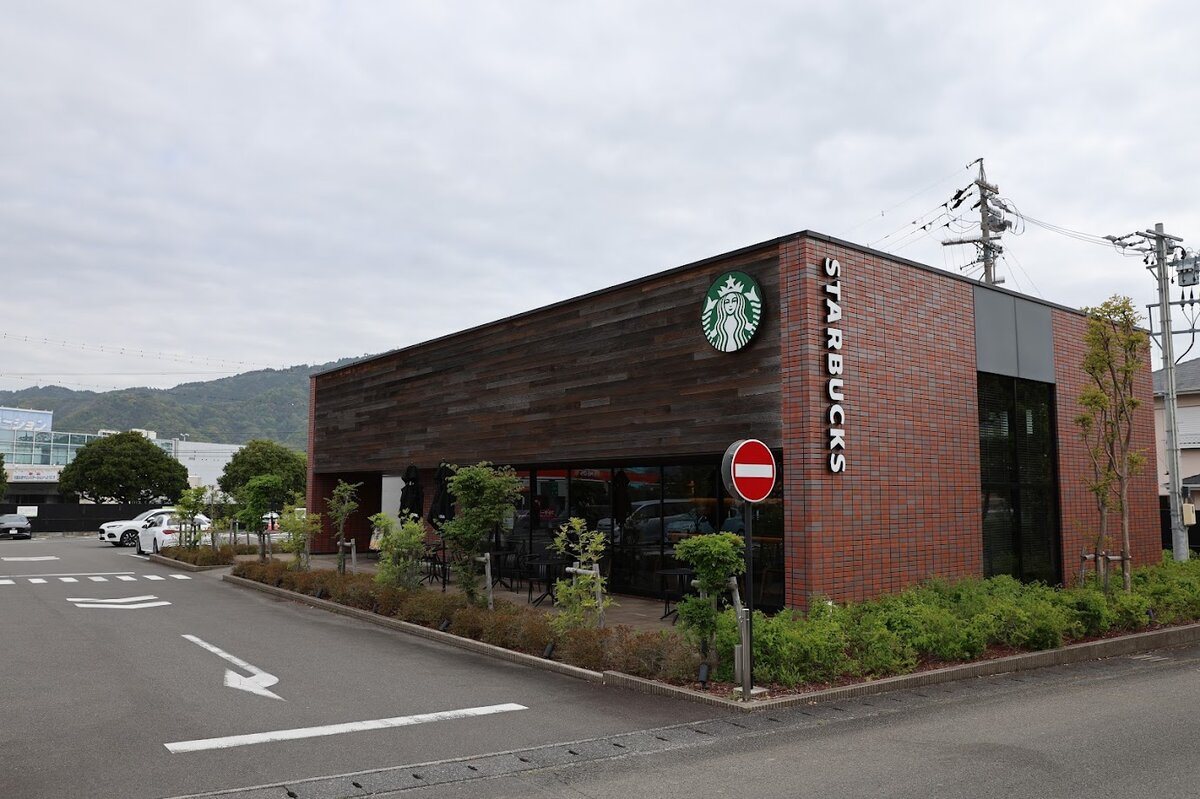 スターバックス コーヒー 焼津八楠店：スターバックスの外観