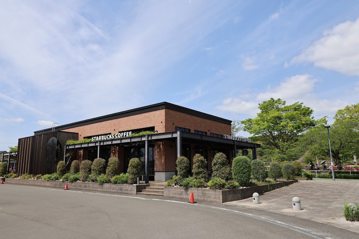 スターバックス コーヒー 藤枝高柳店：スターバックスの店舗外観
